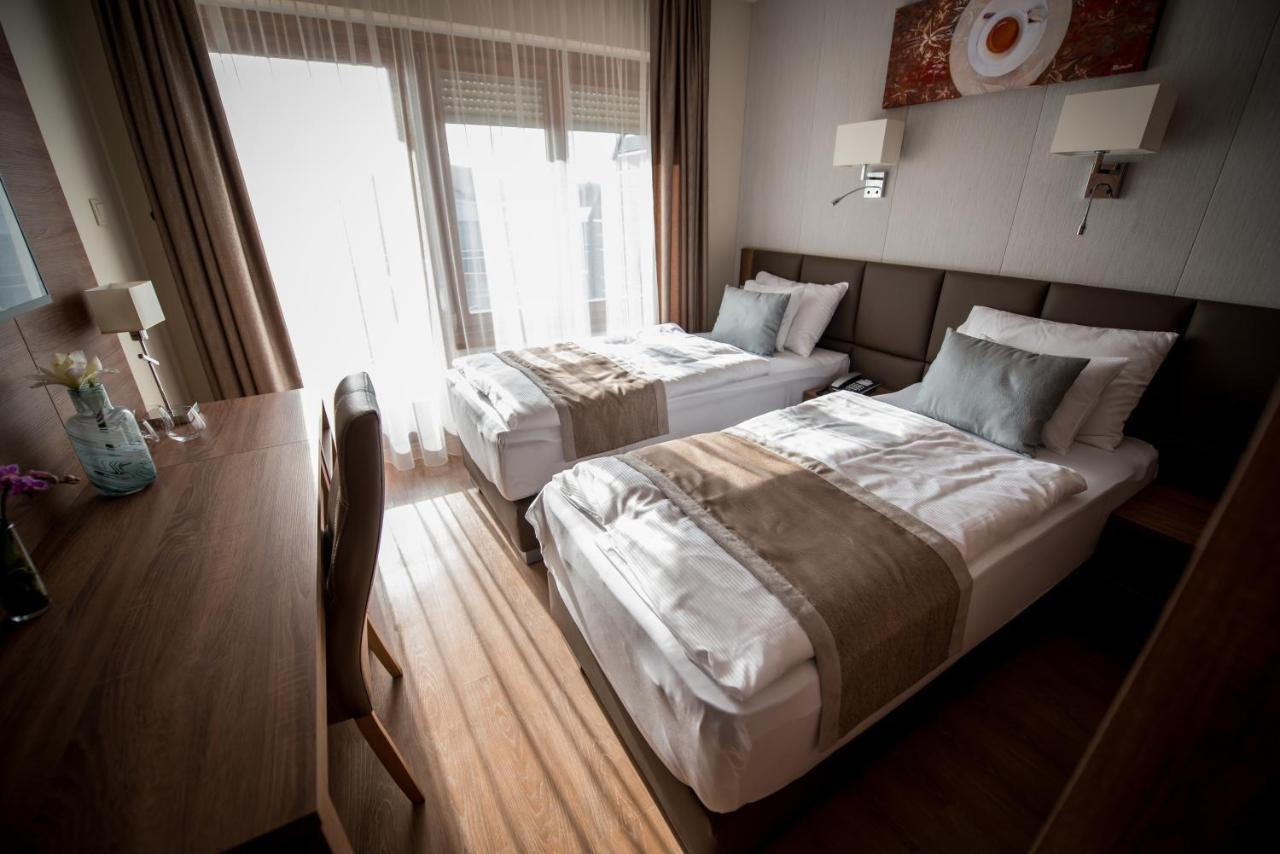 Bed and Breakfast Mokka House Panzio Miskolc Exterior foto