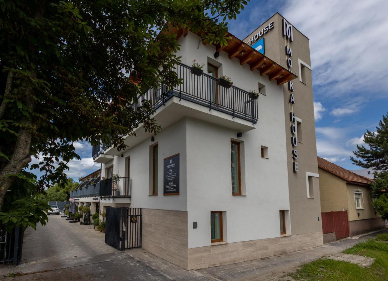 Bed and Breakfast Mokka House Panzio Miskolc Exterior foto