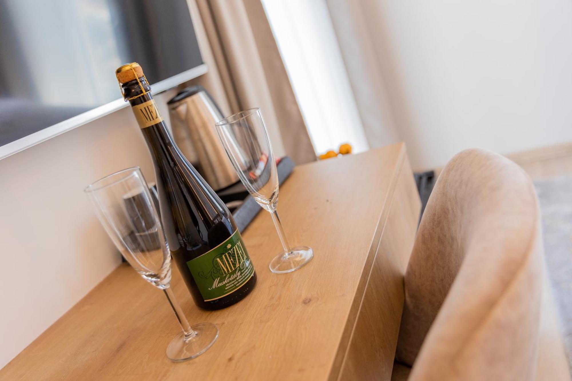 Bed and Breakfast Mokka House Panzio Miskolc Zimmer foto